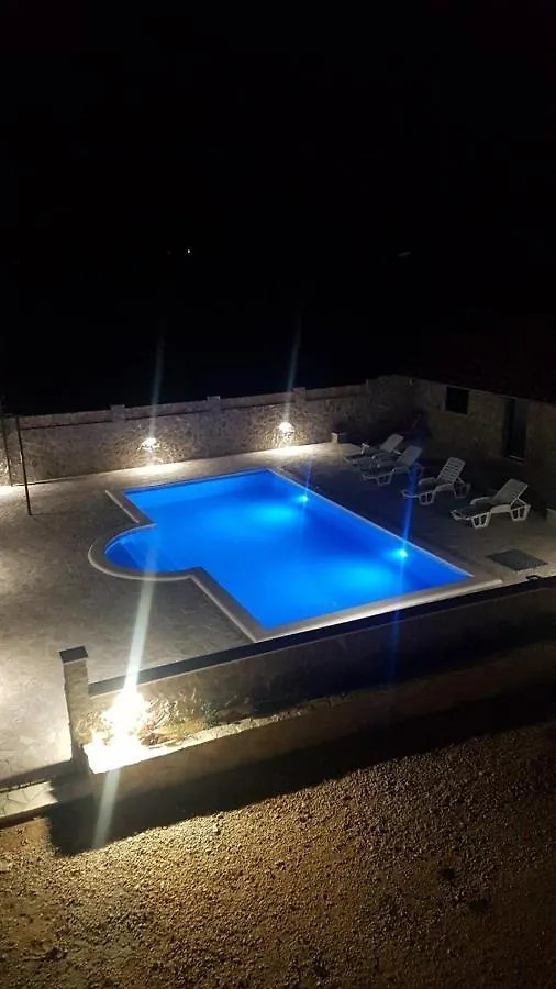 Apertment & Studio Fenix Villa Benkovac 0*,