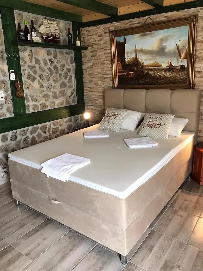 Holiday home Apertment & Studio Fenix Villa Benkovac